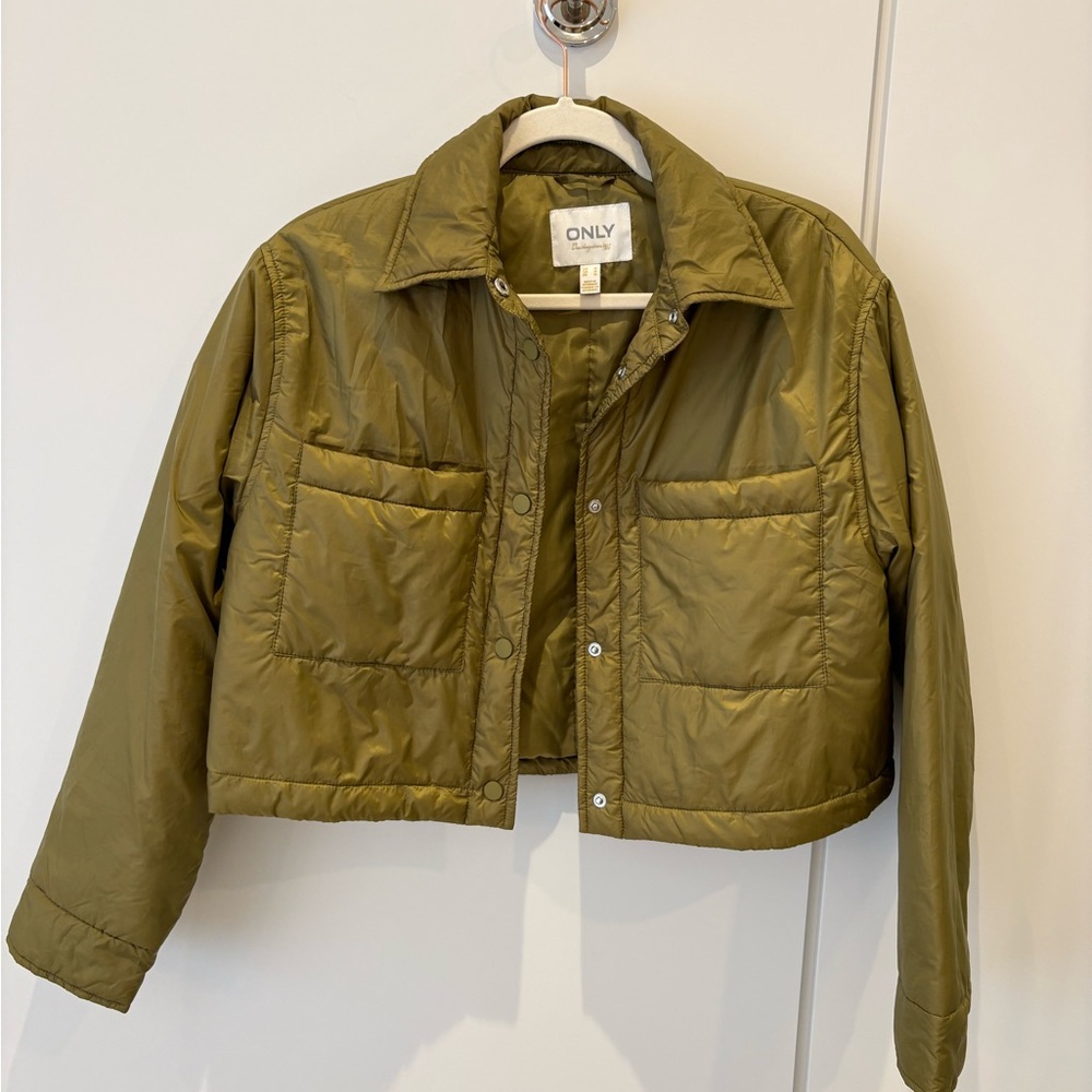 ONLY Olive Green Cropped Puffer Jacket | Lightweight Quilted Snap Front | Size M - Picture 4 of 8